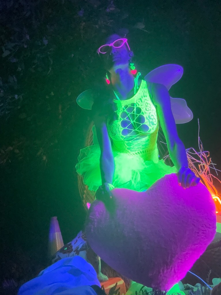 WittyKitty neon lifestyle